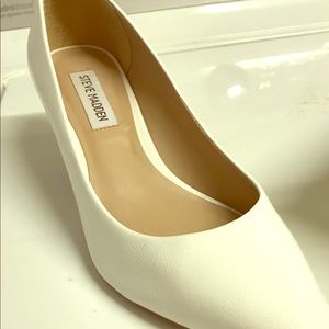 Steve Madden kitty heel shoes